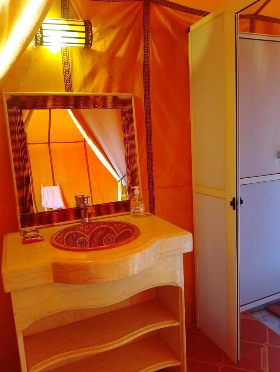 Camp Under Stars (Adults Only) Merzouga Dış mekan fotoğraf